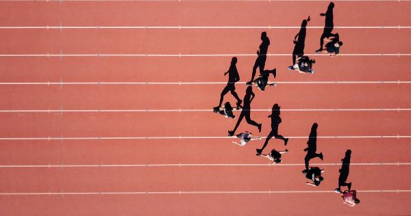 laufbahn-steven-lelham-atsaeoee8nk-unsplash.jpg