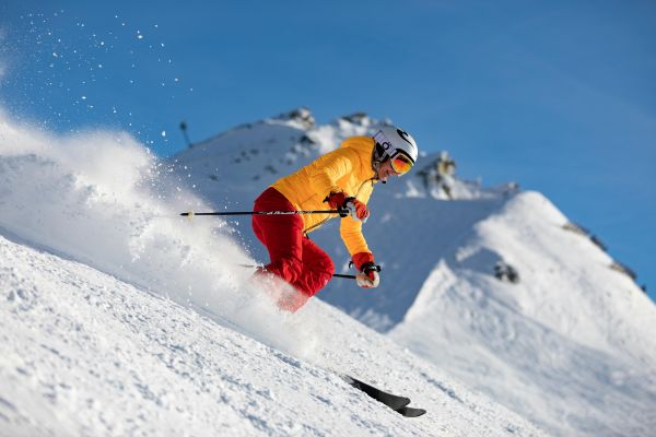 ski person (2) pexels-vome-3800412.jpg